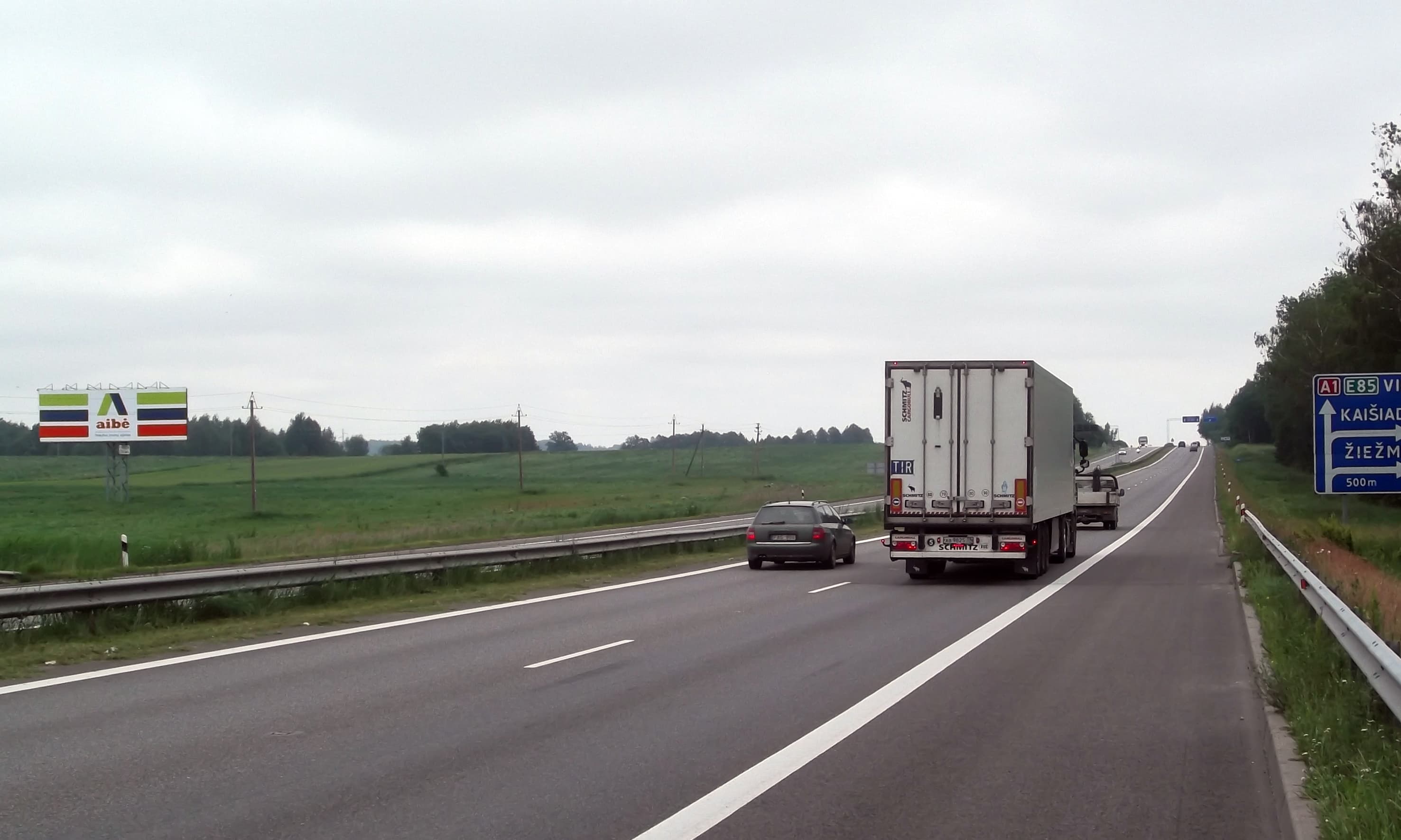 Magistralinis stendas – 65 km nuo Vilniaus, netoli Baniškių (B pusė)