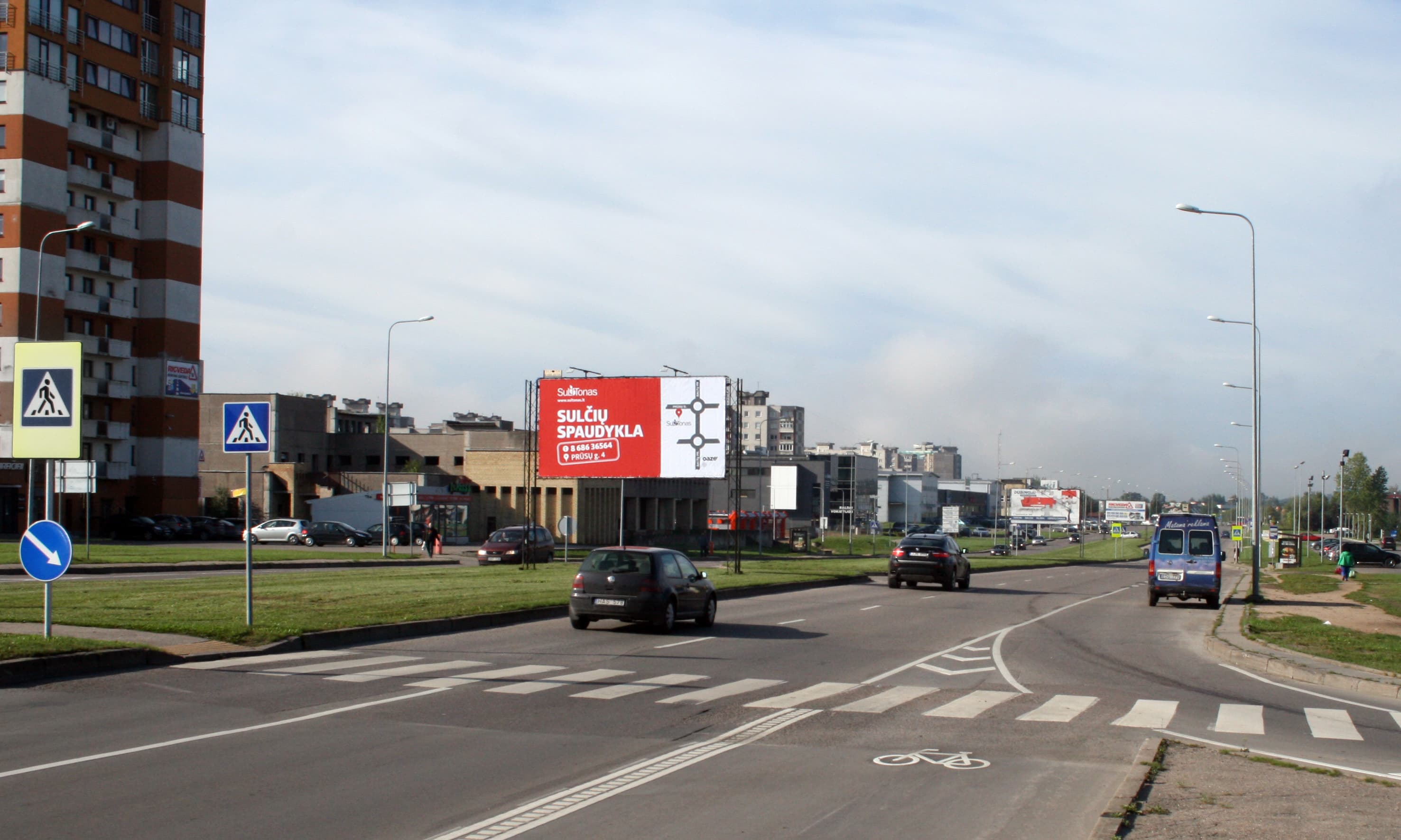 Reklamos stendas – Baltų pr. ir Žemaičių pl. sankryža, Kaunas (B pusė)