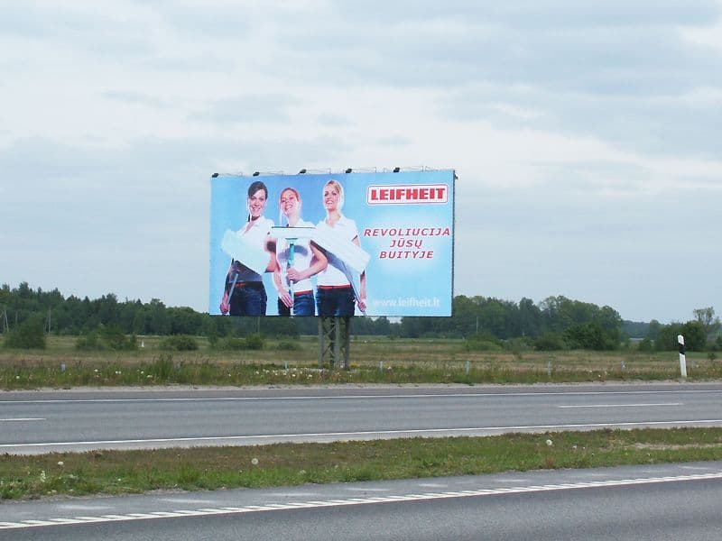 Reklamos stendas, Kaunas–Klaipėda 294km (K pusė)