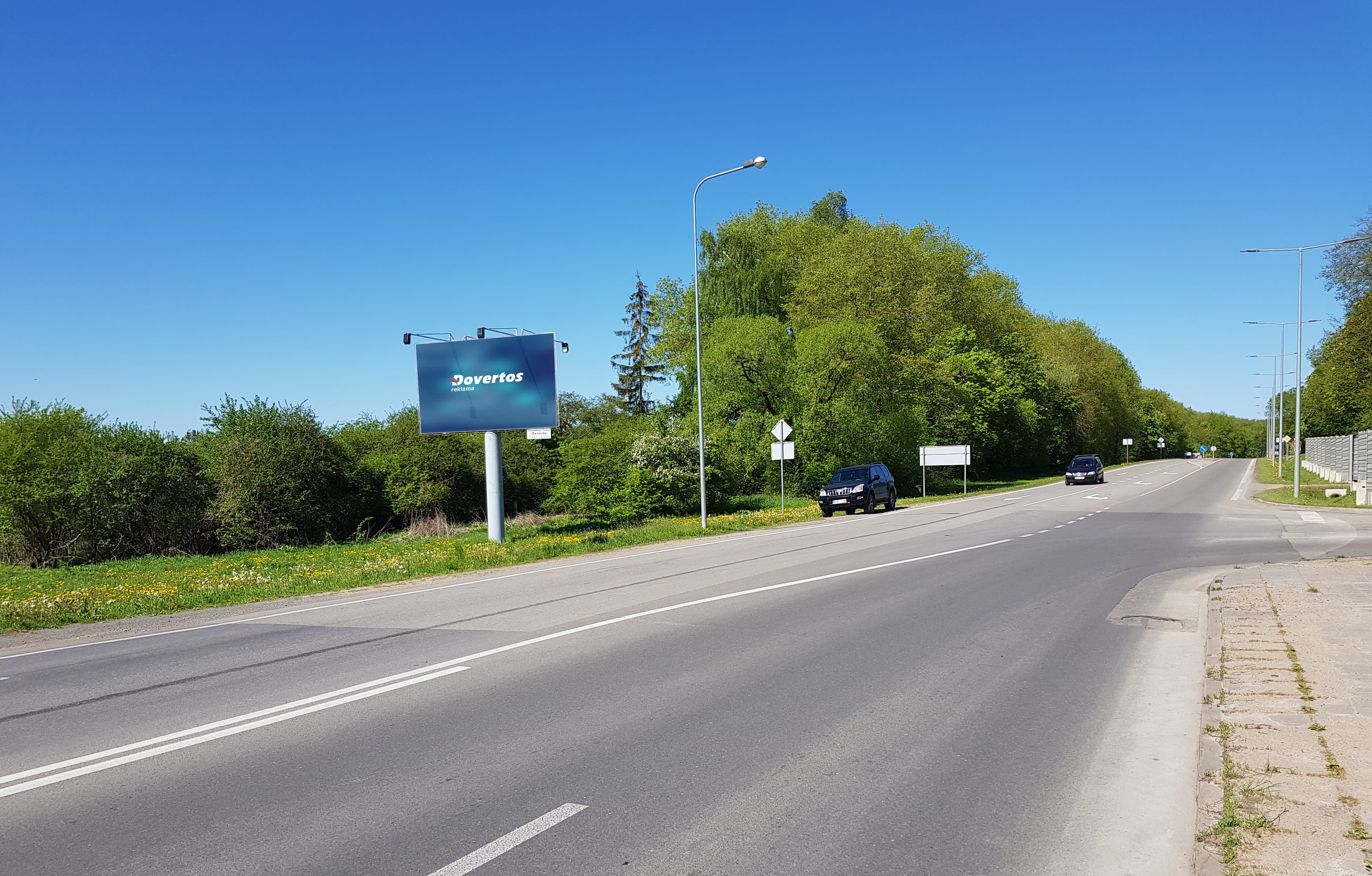 Reklamos stendas, kelias Šiauliai–Kuršėnai
