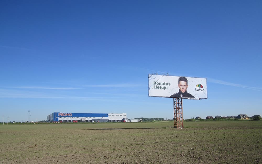 Reklamos stendas, Klaipėda–Palanga (PC Ermitažas 2km) (A pusė)