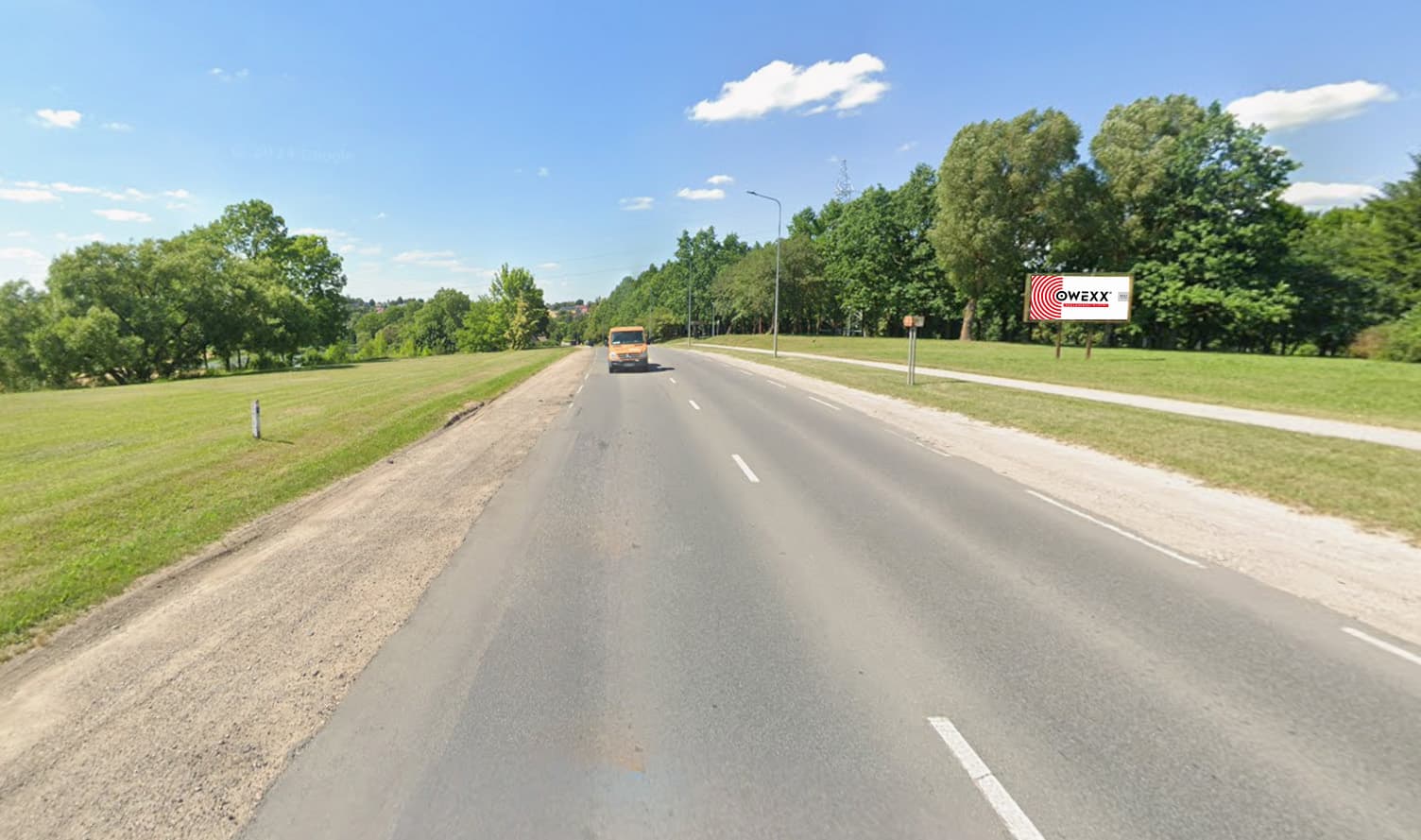 Reklamos stendas Kelmė – Raseinių g., link centro, Kelmė