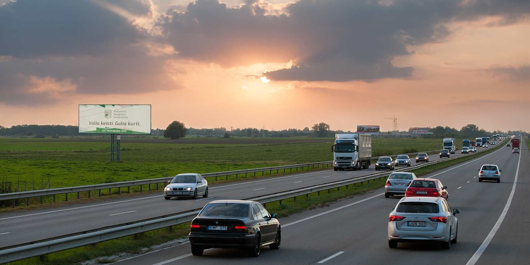 Via Baltica kelias, Kaunas - Marijampolė (kairėje pusėje), 2 km nuo Kauno