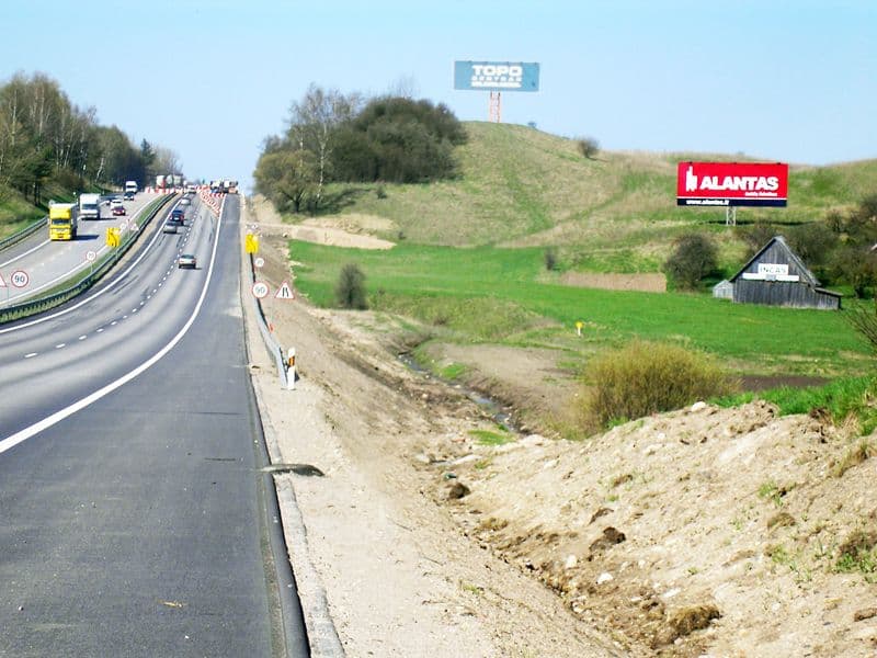 Reklamos stendas, Vilnius–Kaunas 42km