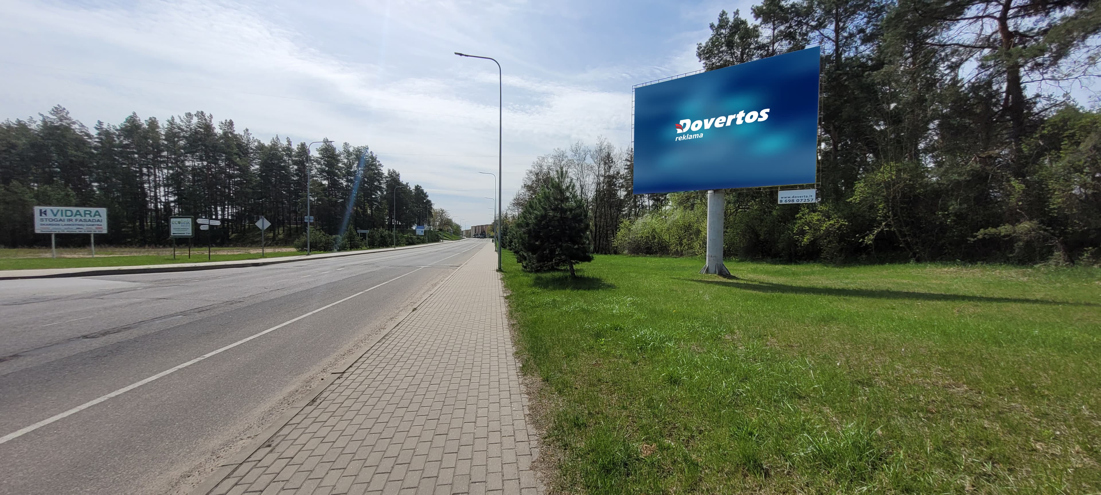 Reklamos stendas, Vytauto g.