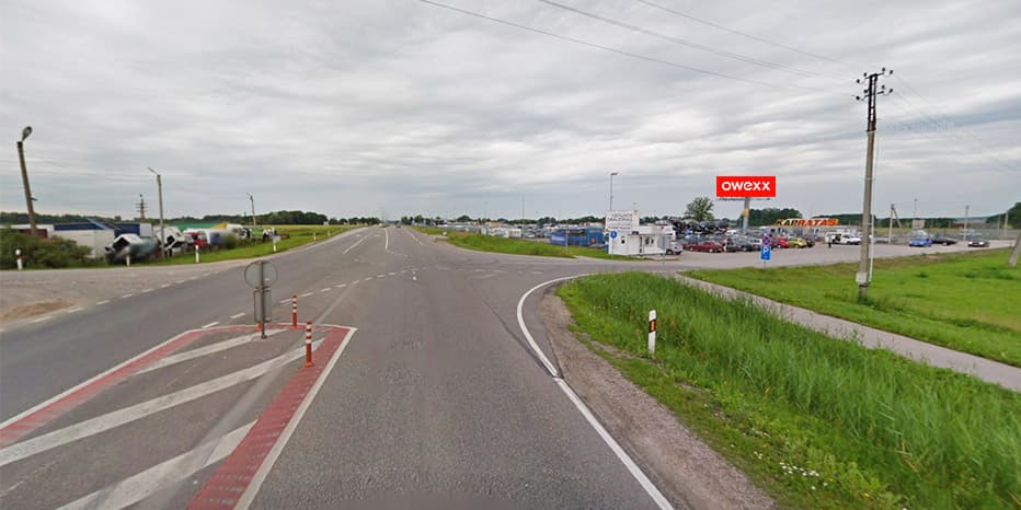 A5, Kaunas - Marijampolė, 57 km nuo Kauno (dešinėje pusėje)