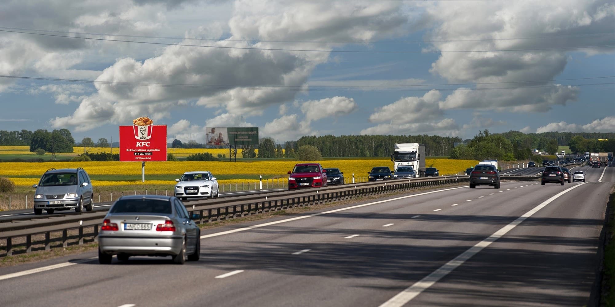 Autostrada A1, Kaunas - Vilnius (dešinėje pusėje), 77,2 km nuo Vilniaus