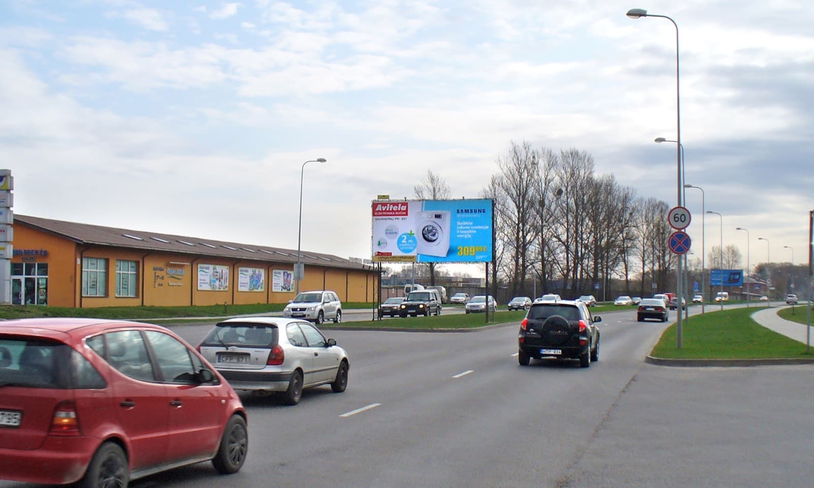 Reklamos stendas – Europos pr., prie pastato Nr. 67 (prie "Ratai visiems"), Kaunas (A pusė)