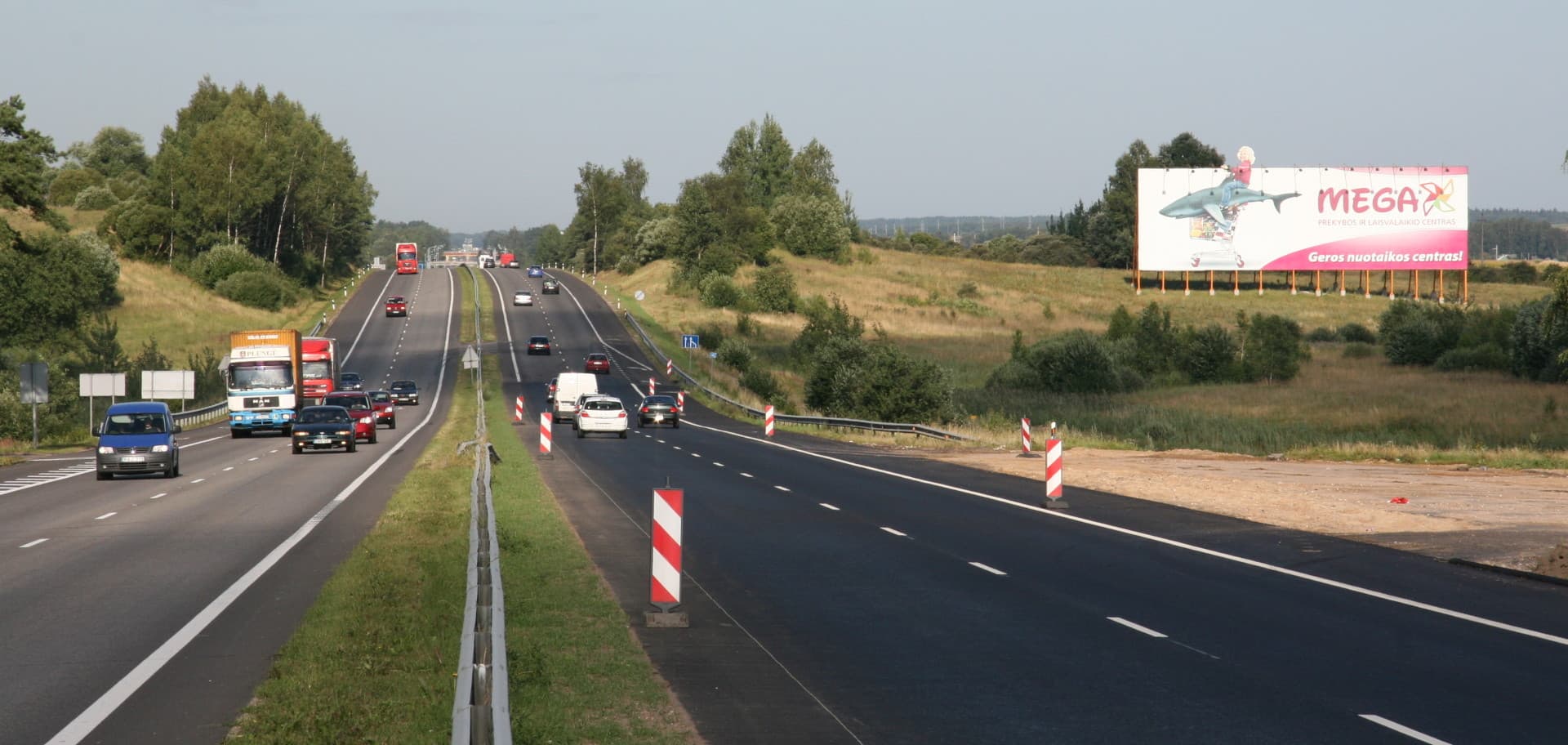 Vilnius - Kaunas, 46,4 km nuo Vilniaus (dešinėje pusėje)