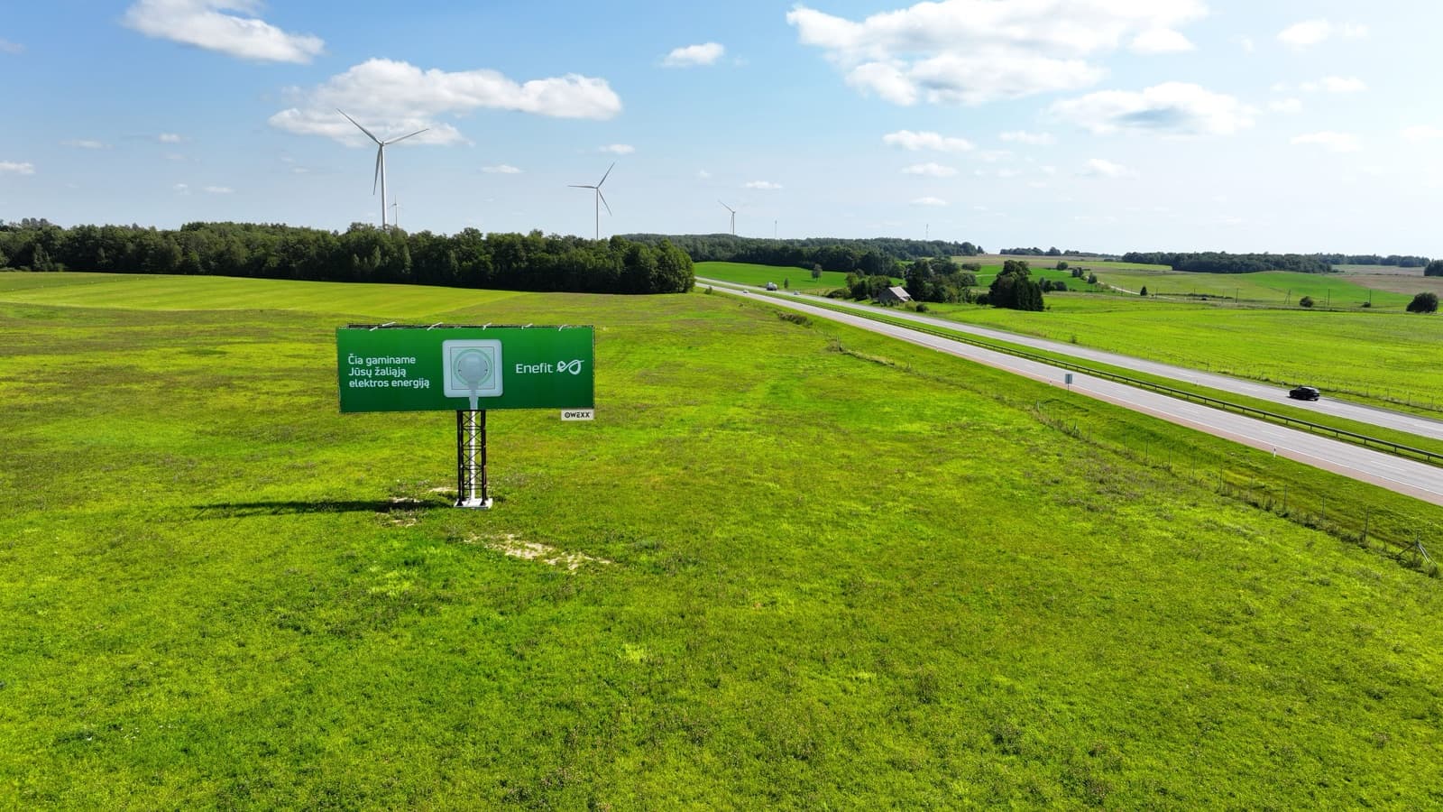 Reklamos stendas Vilnius - Kaunas - Klaipėda, 234 km nuo Vilniaus (kairėje pusėje)